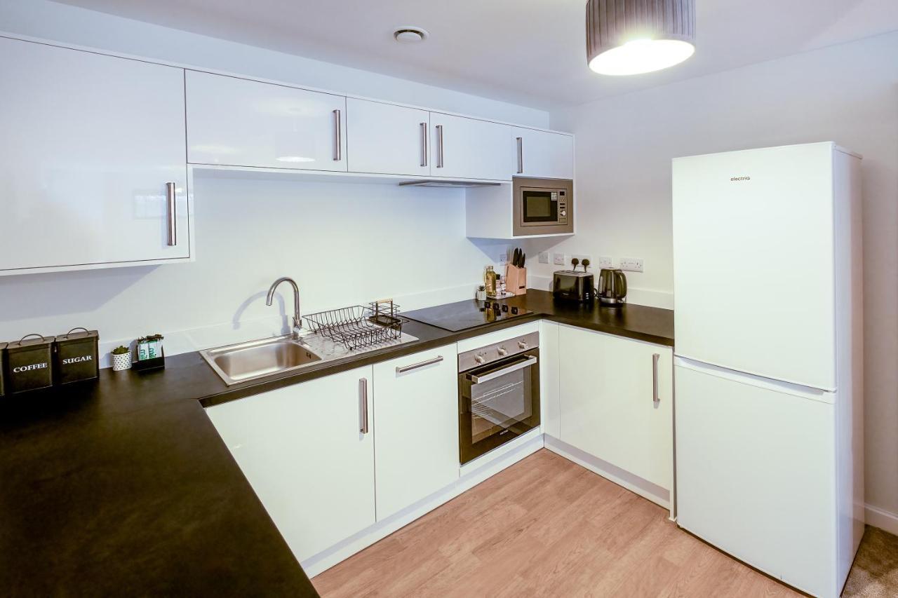 Akugi Homes: Modern Serviced Accommodation for All Luton  Exterior photo